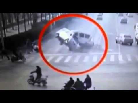 ★* STRANGE *★Very Strange Phenomenon★A Huge Invisible Force Lift Cars Up★A MUST SEE★WATCH THIS*★