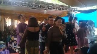 Lingkung seni SINAR GALUH Ajojing voc.Desi