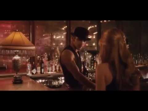 Burlesque - OFFICIAL Movie Trailer Christina Aguilera & Cher