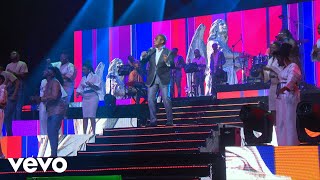 Video thumbnail of "Joyous Celebration - Sofana Naye (Live At The Joburg Theatre / 2021)"