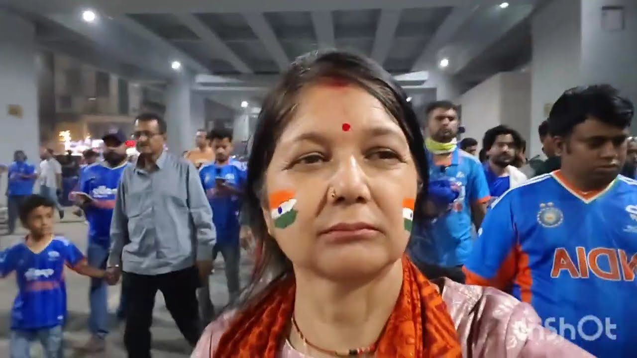 आज का ब्लॉग राहा अहमदाबाद का देखी ये हम कहां से आ रहे हैं गेस करो 🤩🙏