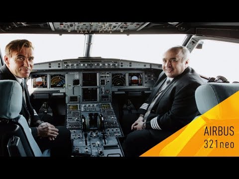 Видео: Primera Air обанкротилась, обсаживая пассажиров в аэропортах по всему миру