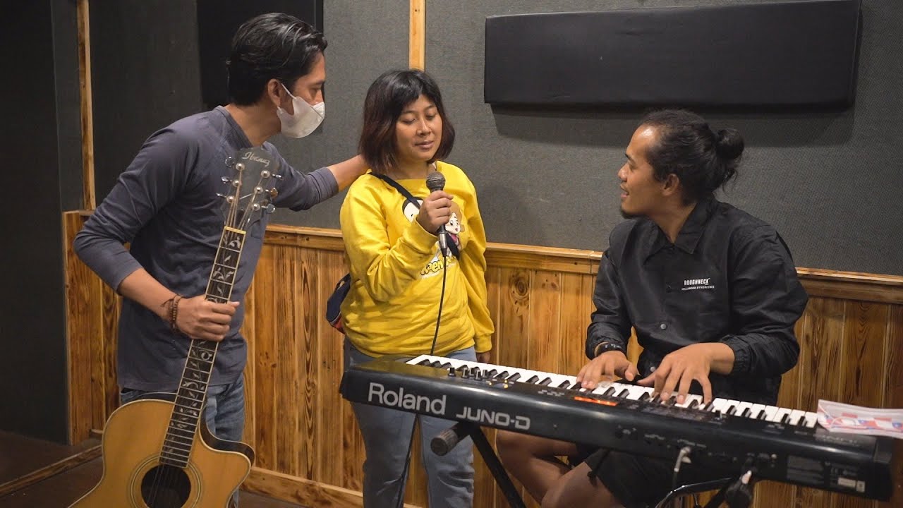 Sinti masuk dapur rekaman, suara dan nyanyi nya bagus