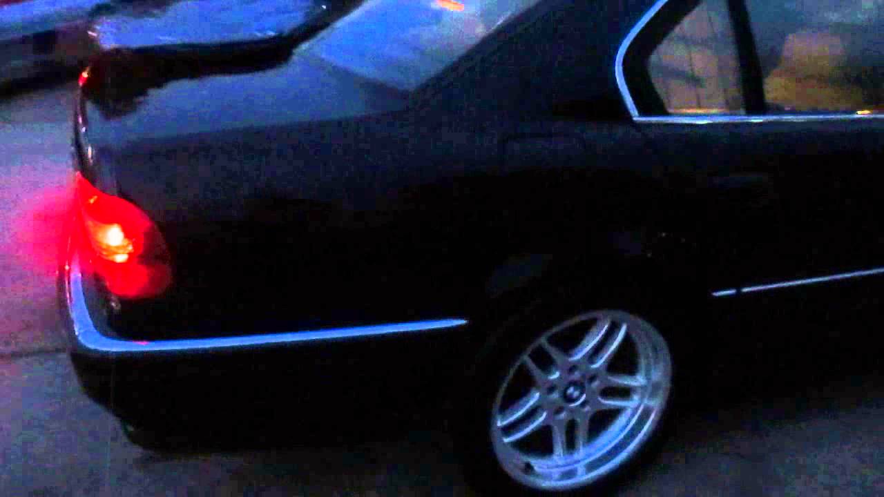 Бмв 750 2000