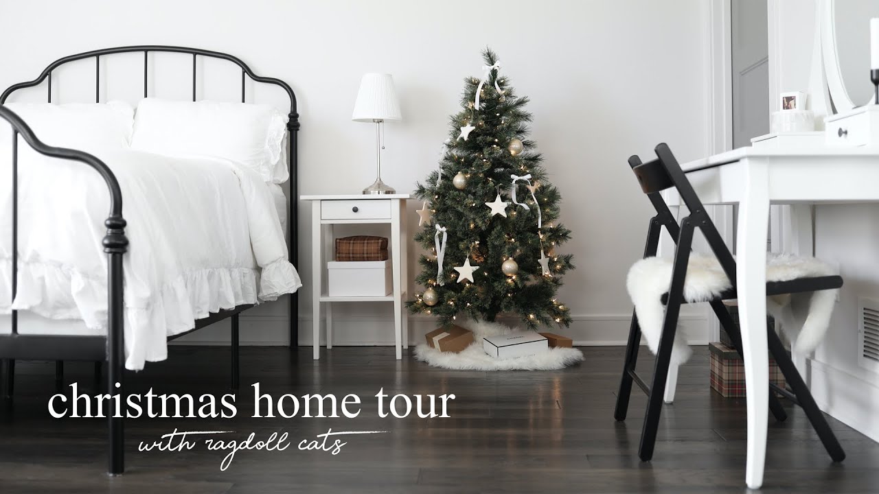 Christmas Home Tour with Ragdoll Cats | Christmas 2020 | Minimal Christmas Decorating and Cleaning