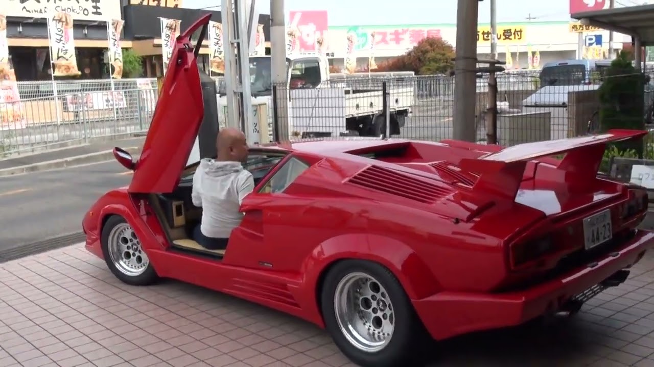 伝説のカウンタックリバースバックスーパーカーランボルギーニ