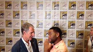 STAR TREK SDCC Red Carpet: Anthony Anderson with Scott Bakula