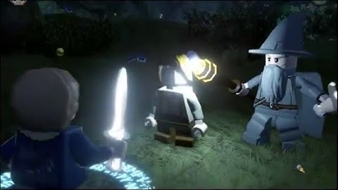 Lego The Hobbit. Building a Camp for a Scared Hobbit in Trollshaws.