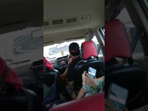 ABG sange dengan supir di dalam mobil [viral 18++]