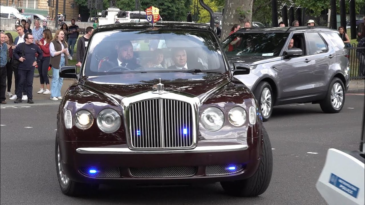 Prince William & Royal Family arriving at the Platinum Jubilee 👑