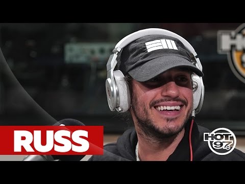 Russ Freestyles On Flex | #FREESTYLE059