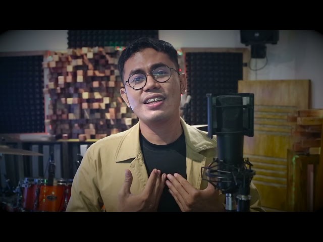 Merindu Tapi Tak Dirindukan - Tri Adinata (Official Music Video) class=