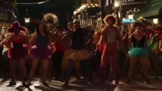 ALVIN Y LAS ARDILLAS FIESTA SOBRE RUEDAS Uptown Munk Este viernes en cines