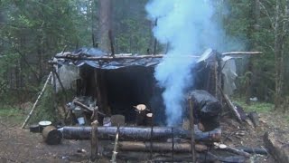 Выживание в тайге. Строим Таежный балаган или шалаш. Быт и проживание. Тайга . Рыбалка. Охота.(Конструкция таежного балагана или шалаша проста. Конечно выбирается сухое место, желательно уже с уклоном,..., 2016-06-07T17:17:09.000Z)