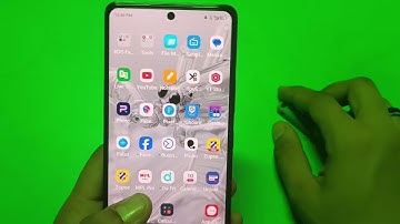 Hoe sluit ik een USB-stick aan op Tecno Spark Go 2?