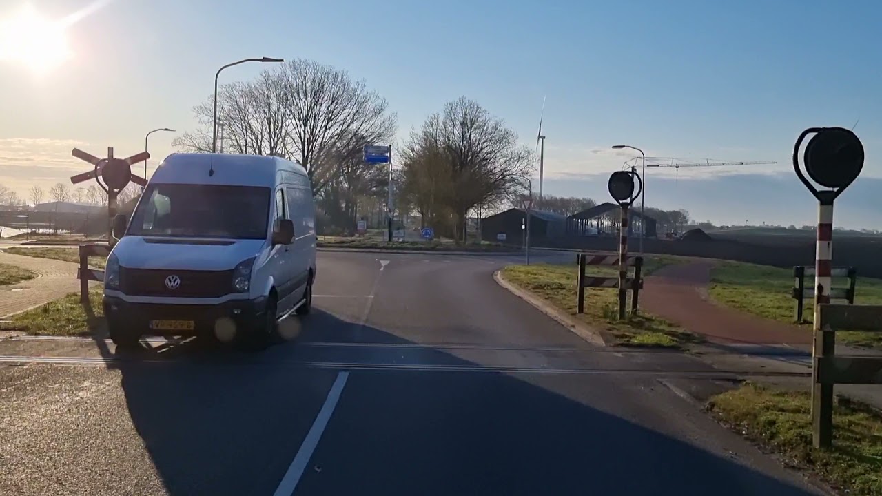 lijn 310 Veendam - Assen via Gieten OV knooppunt.