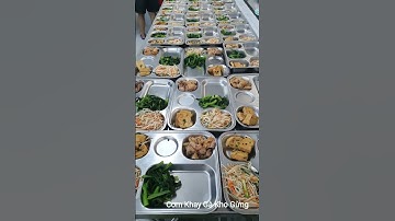 #Shorts Cơm Khay Công Nhân Cùng Món Gà Kho Gừng