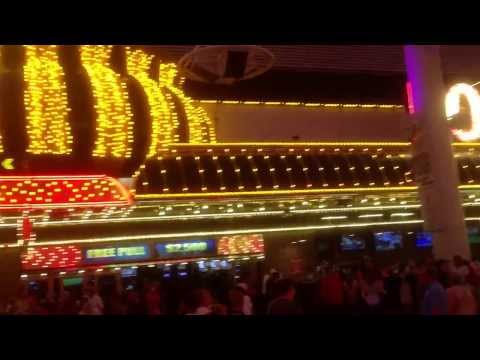 One of the free bands outside our hotel in Fremont street
