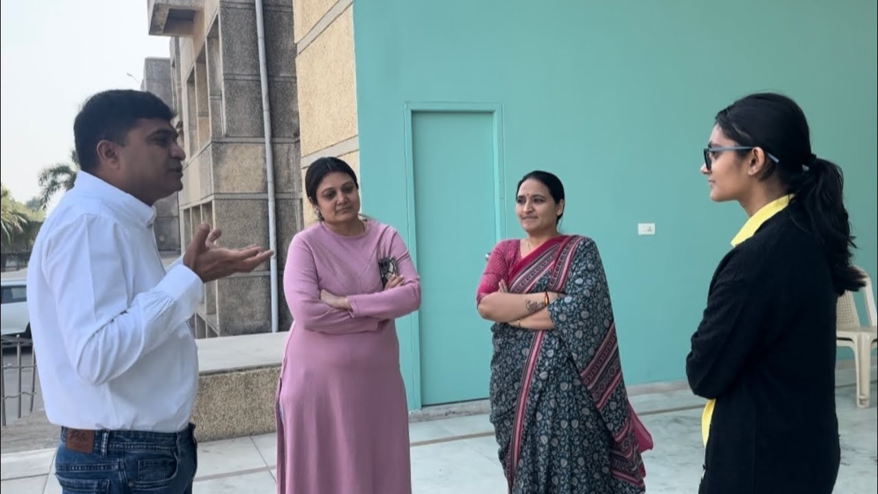 Aadhya’s ptm and a motivation talk with her friend😃