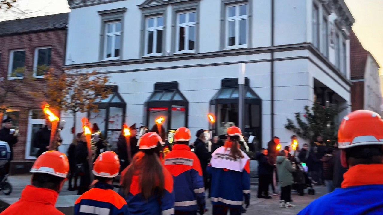 تعب الأم  ما بروح عالفاضي ، من الروضة للمطبخ, عملت هريسة وجوانح الدجاج, ومساء مليان حب#momlife#vlog#