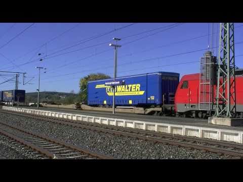 BR 152 der DB AG mit Gterzug "Lkw-Walter" auf der ...