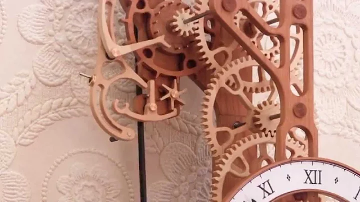 Brian Law's woodenclocks - Clock 20 with Gravity e...