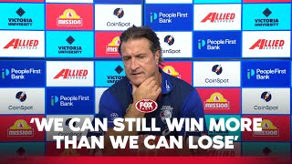 Luke Beveridge addresses team morale | Western Bulldogs press conference | Fox Footy screenshot 2