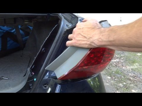 Replace Honda Accord Tail Light Assembly (2006 And Newer)