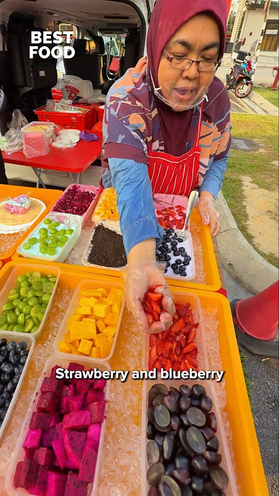 Mochi bomb in JB! 😋 📍CBS Tebing Bandar Dato' Onn, Thursday to Sunday (5pm-11pm)