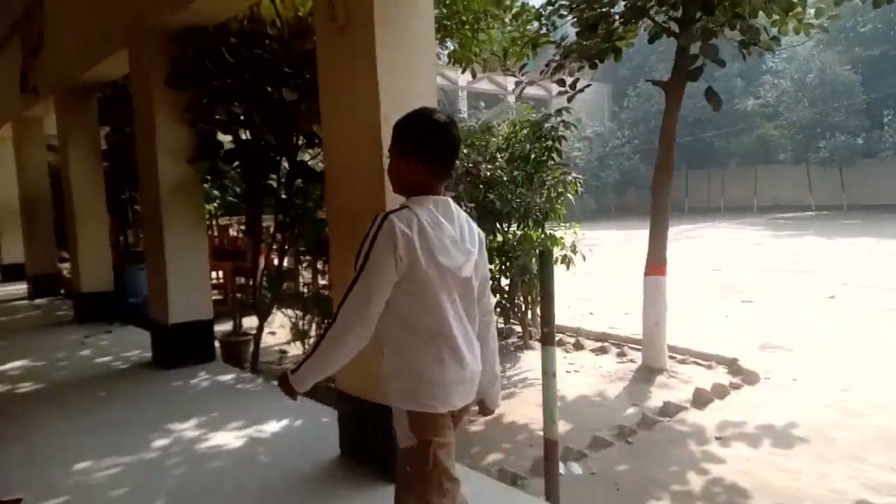 ঢাকাউদ্যান পাবলিক হাই স্কুল। 