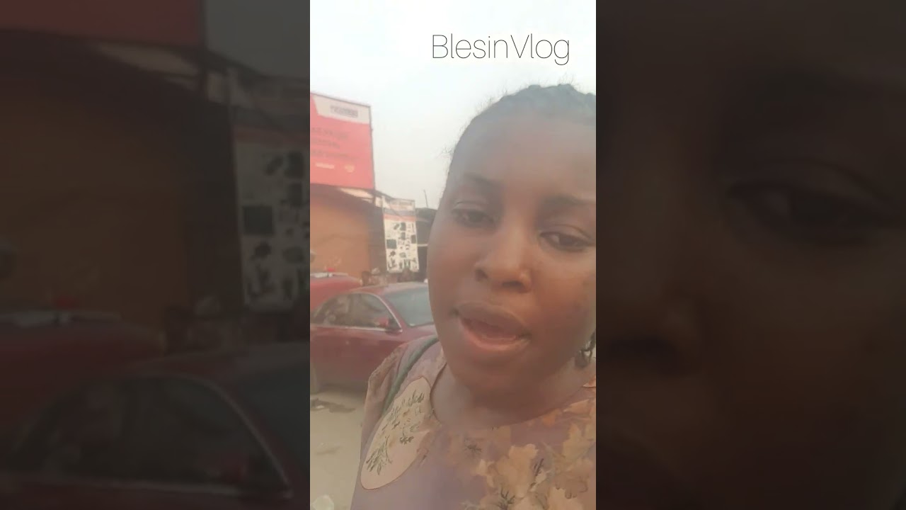 Come with me to get my tripod in the market 