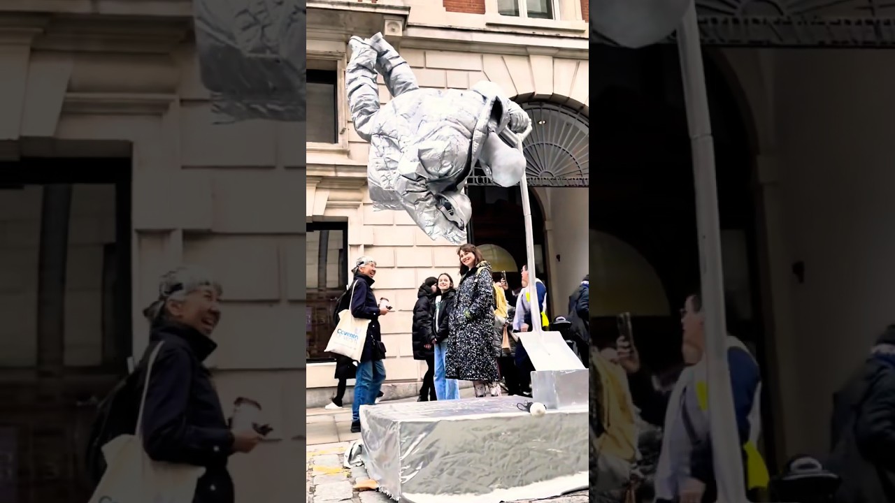 Специальная Статуя Сильвермана Привет!