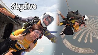 Skydive Karli Dubai Me 😱 | Bohot Dar Lag Raha Tha 😭 image