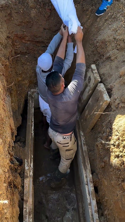 Death Has No Age - The Muslim Undertaker
