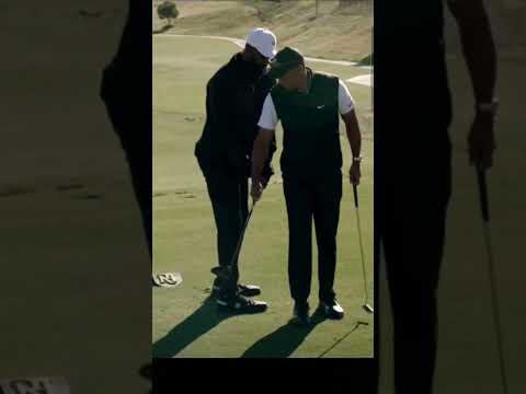 Video: Quando è il tee time di Tiger Woods?