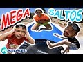 MEGA SALTOS CON CAMA ELASTICA EN LA PISCINA