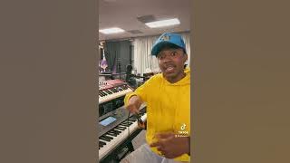 How to play 2 pianos at the same time 💪🏾🎹🚀