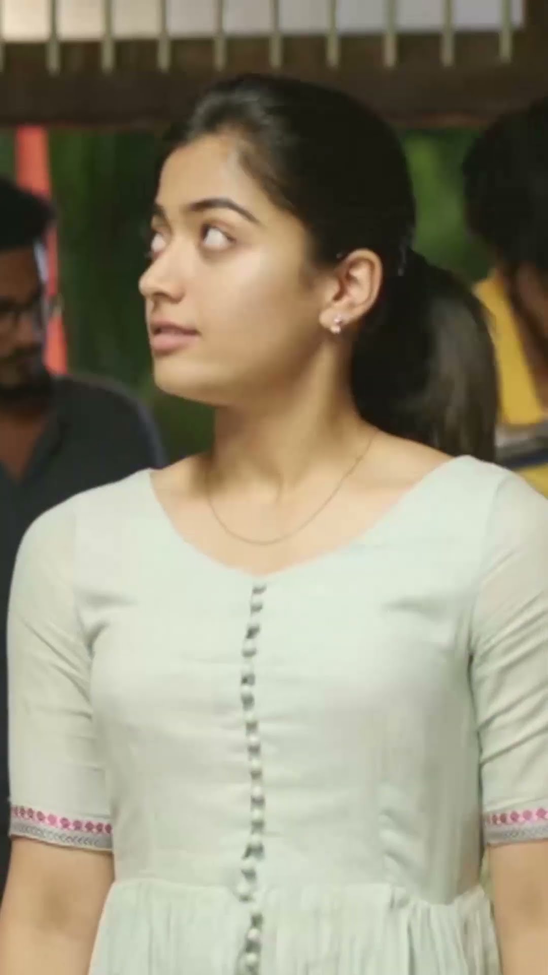 Match Jeetne Ki Khushi Mein Vijay Deverakonda Rashmika Ko Party Mein Invite Karta Hai #DearComrade