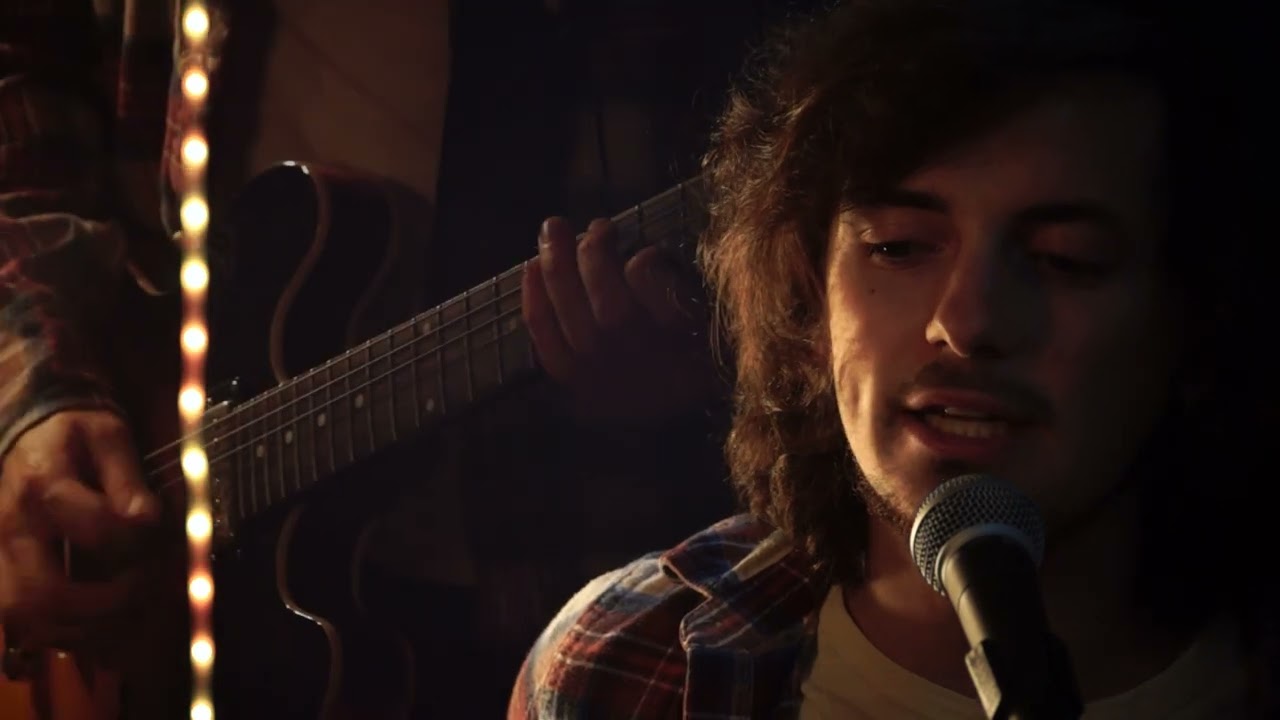 Cage the Elephant - Back Against the Wall (Cover)