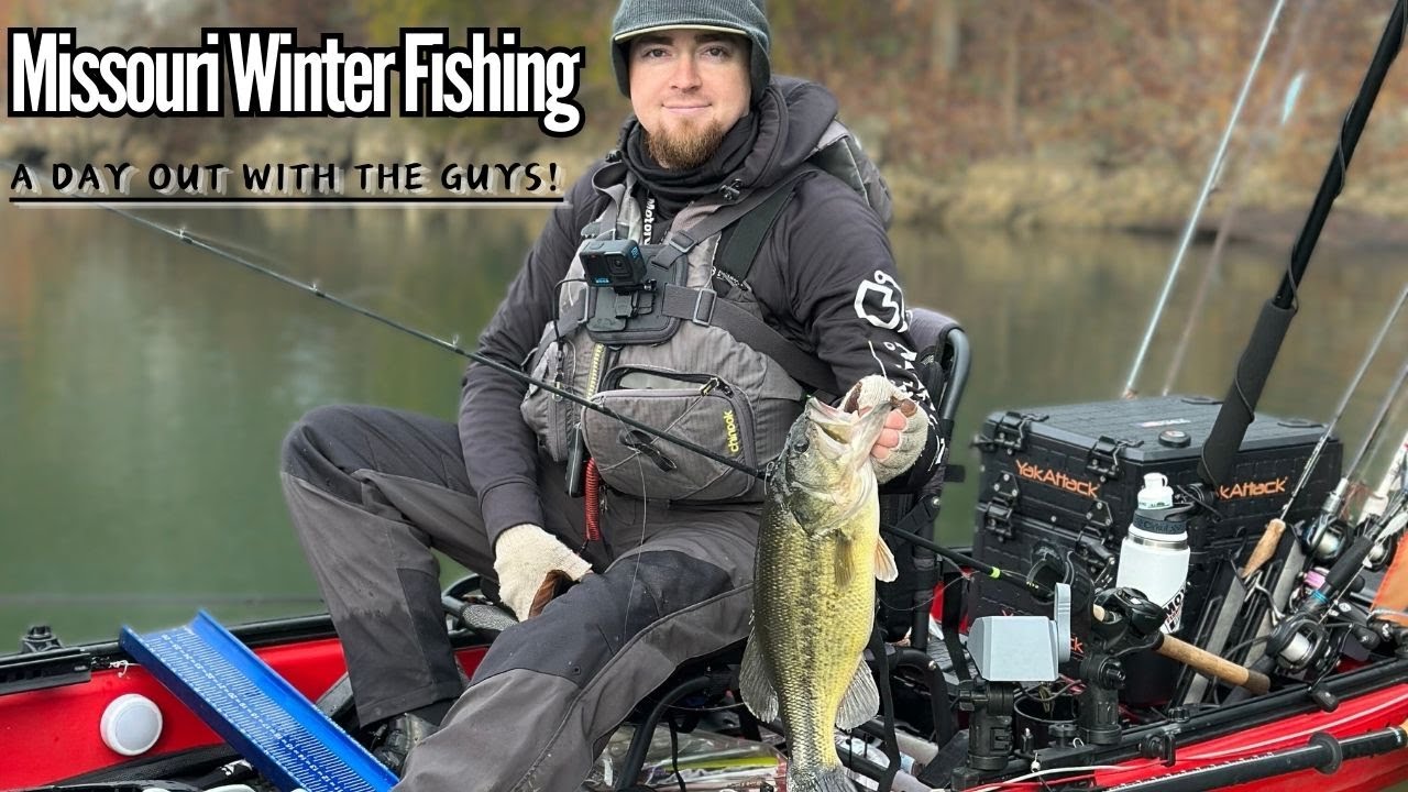 Calm Winter Fishing with the Guys! (Missouri Bass Fishing)
