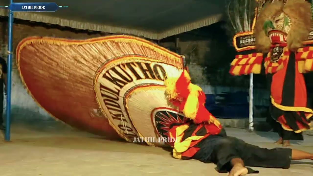 EKSTRIM ! PEMBARONG REOG INI LAKUKAN ATRAKSI YANG TAK PERNAH KAMU LIHAT SEBELUMNYA 