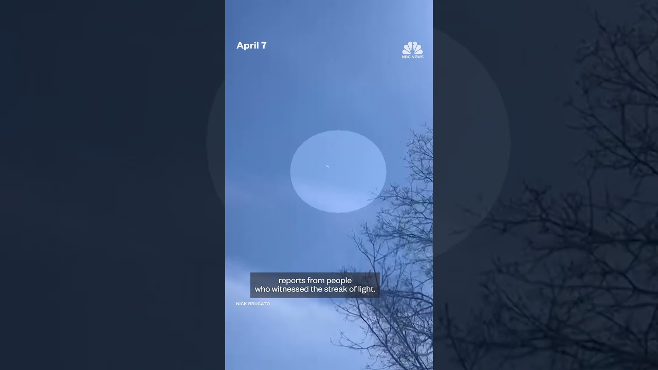 Meteor seen streaking across the sky on the East Coast