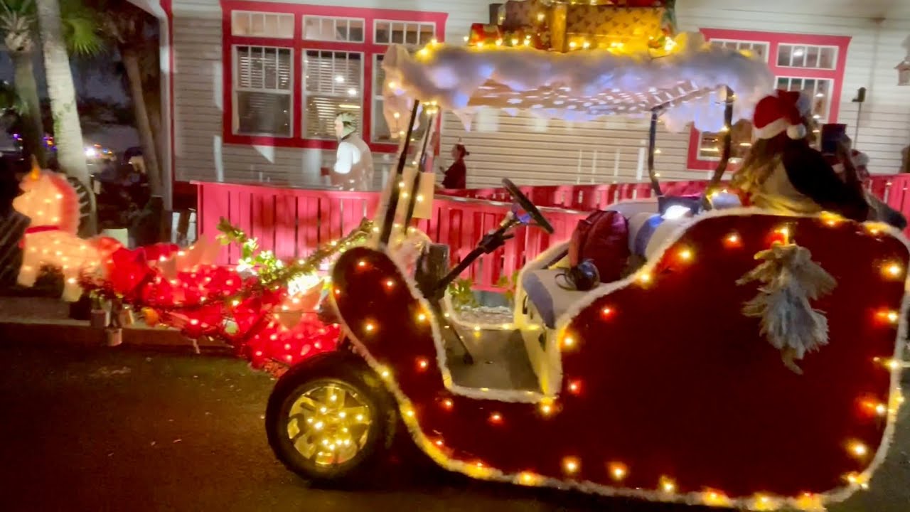 Christmas Golf Card Parade Tarpon Springs, FL ชมขบวนพาเหรด รถกอล์ฟ
