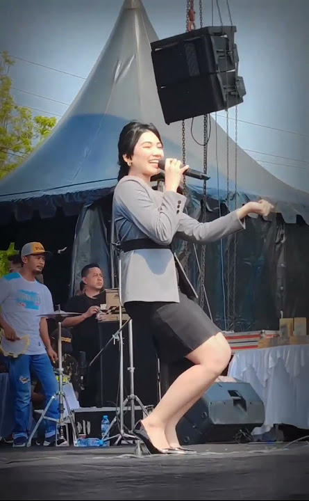 LUSYANA JELITA PERMATA HATI OM ADELLA