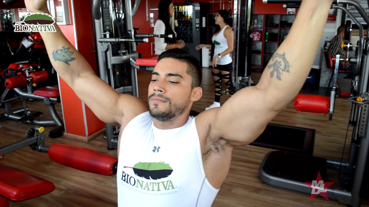 ENTRENAMIENTO PARA ESPALDA CON BEACH MODEL ÓSCAR MARTÍNEZ, ATLETA BIONATIVA mdmpc