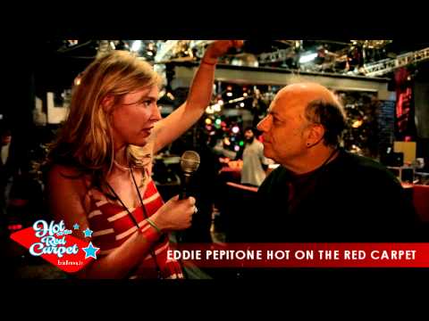 Hot on the Red Carpet : Old School's Comic Eddie P...