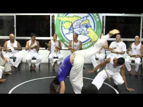 Capoeira Santista-Roda na sede 05-02-11-Contram......