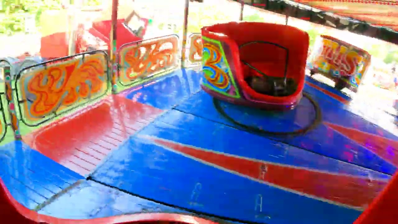 Tom Smith - Waltzer (Maxwell) Onride