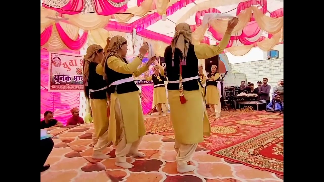 हमारी संस्कृति, हमारी पहचान। महिला मंडल चड़ी की महिलाओं द्वारा बैहना ठिरशू में प्रस्तुत की गई नाटी।