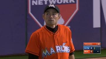Ichiro makes an amazing leaping catch | イチローハイライト